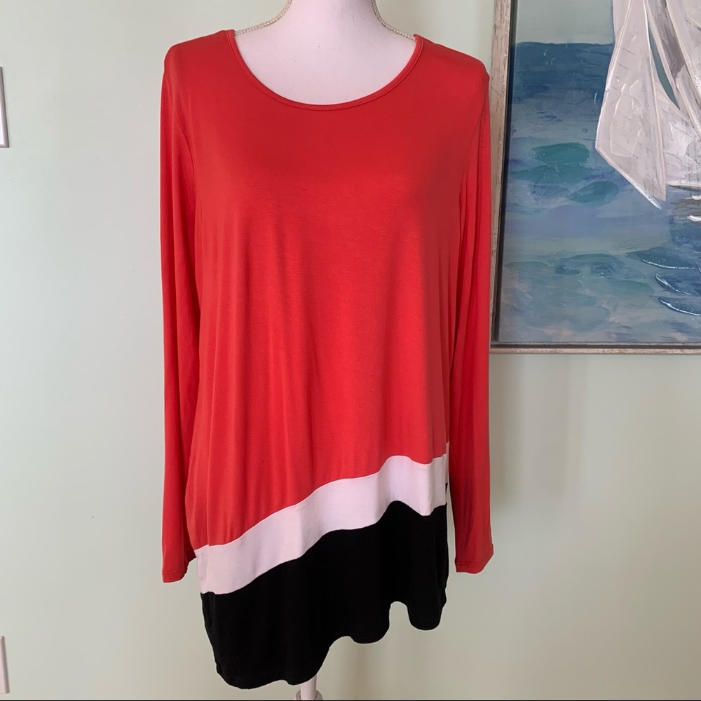 🏷️ Sunday Colorblock Asymmetric Top L Large